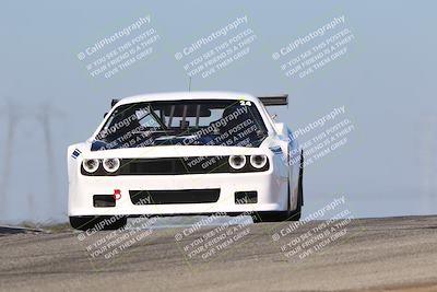 media/Oct-26-2025-CalClub SCCA (Sun) [[8ce1e69566]]/Group 4/Grapevine/